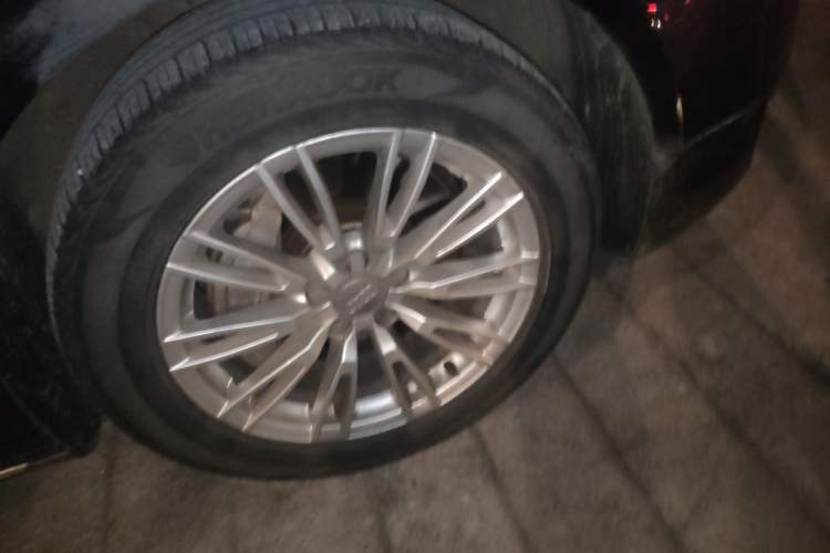 Used Audi A8 2014 A8L 45 TFSI quattro Comfort model
