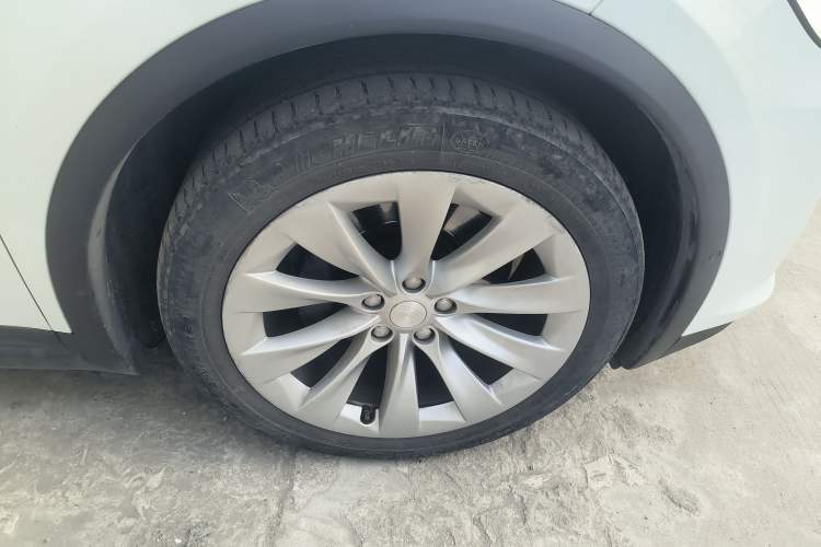 Used Tesla Model X 2019 Long-Range Version
