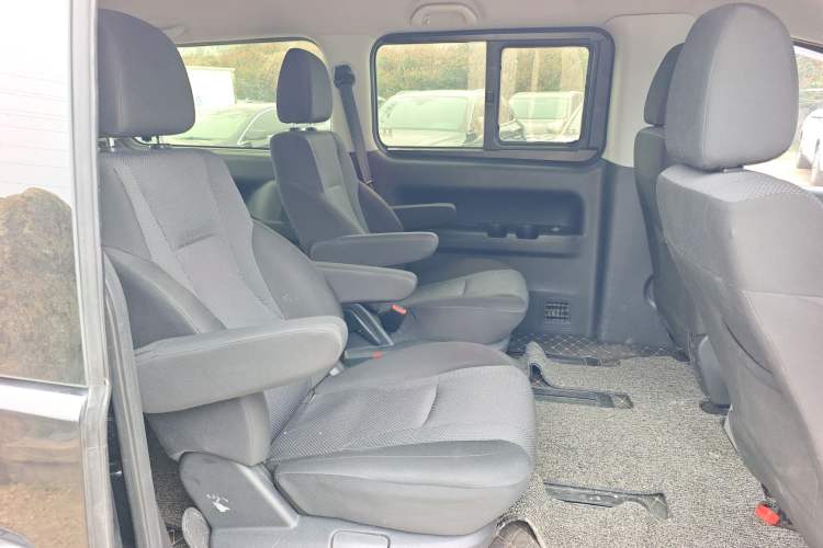 Used JAC Refine M4 2017 1.9T Diesel Manual Comfort Model