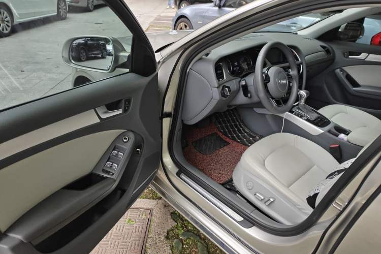 Used Audi A4L 2016 35 TFSI Collector's Edition Automatic Standard Model Driver Seat