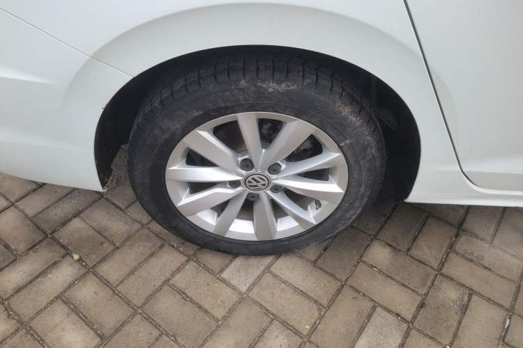 Used Volkswagen Bora 2020 1.5L Automatic Comfort Model Right Rear Wheel Hub