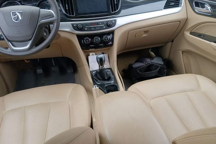 Used Baojun 730 2016 1.5L Manual Comfort Version 7 Seats China V Emission Standard
