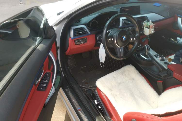 Used BMW 4 Series 2019 425i Convertible M Sport Package Driver Seat