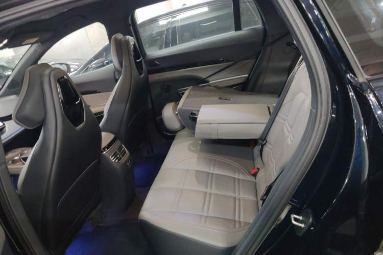 Used Hongqi Tiangong 08 2025 680 Ultra Four-Wheel-Drive Version Left Rear Seat