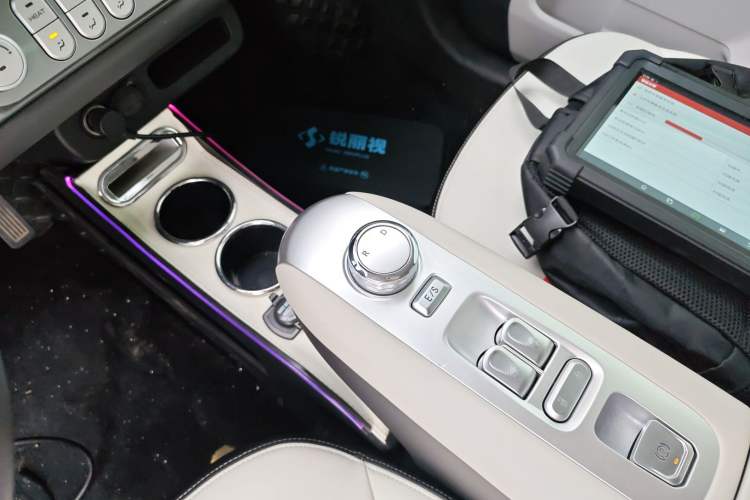 Used CHANGAN NEVO Lumin 2025 205 km Xiangqin Version Gear Lever