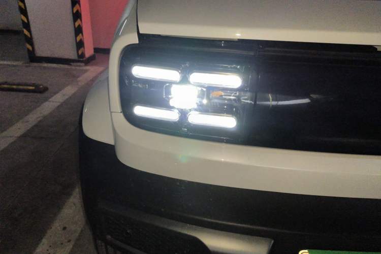 Used Baojun Spark 2023 Intelligent Premium Edition Right Front Headlight