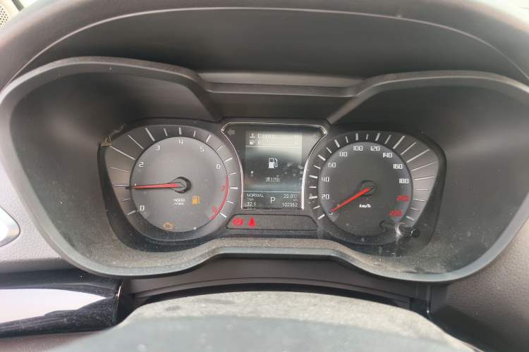 Used GAC Trumpchi GS4 2016 235T G-DCT Elite Edition Instrument Cluster