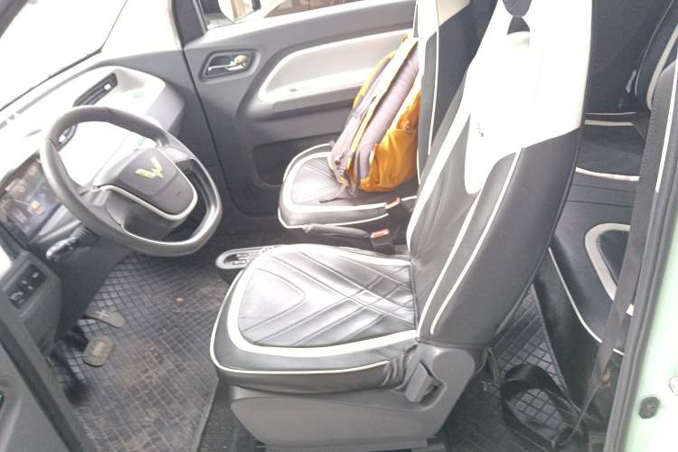 Used Wuling Hongguang MINIEV 2021 Macaron Fashion Model Lithium Iron Phosphate Left Front Seat