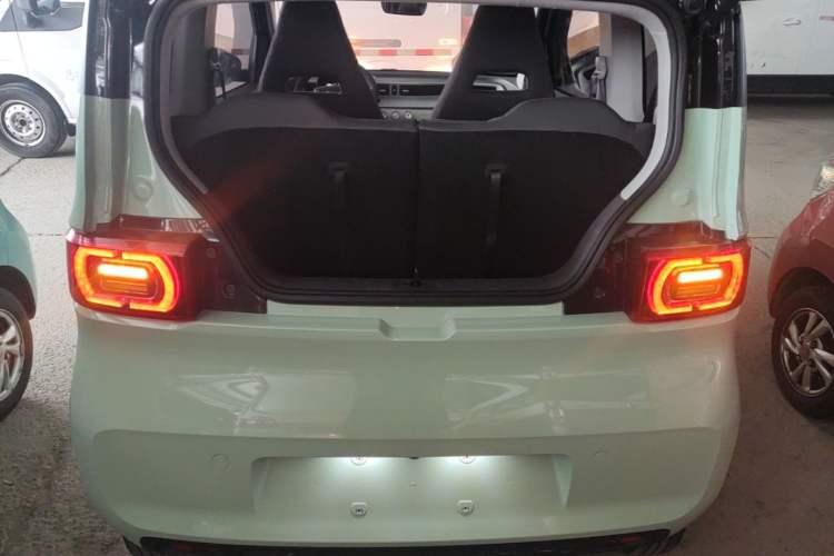 Used Wuling Hongguang MINIEV 2021 Macaron Fashion Model Lithium Iron Phosphate
