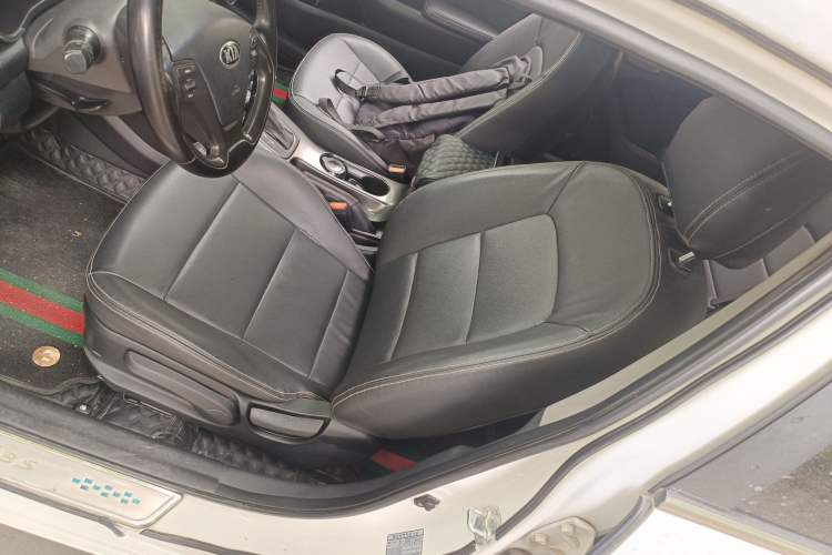 Used Kia K3S 2014 1.6L Automatic GLS Left Front Seat