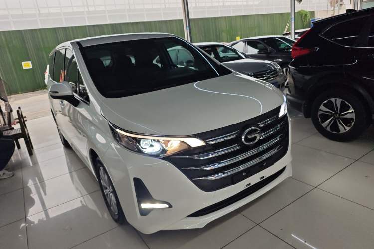 Used GAC Trumpchi M6 2021 270T DCT Luxury Edition (7 Seats) Front Right 45 Deg