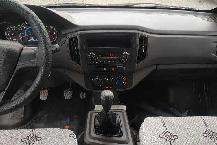 Used Wuling Rongguang New Truck 2021 1.8L Base Model Double-Cab with Dual Rear Wheels LJ479Q6