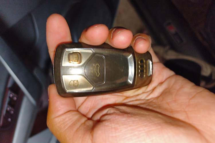 Used Audi Q5L 2018 40 TFSI Prestige Edition China VI Emission Standard
