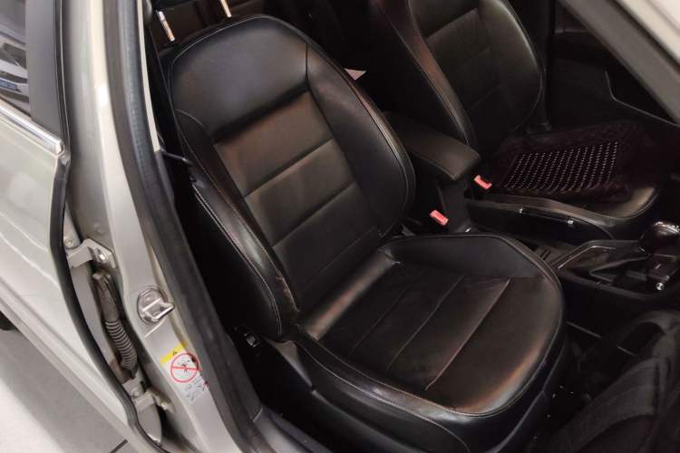 Used Volkswagen Lavida 2015 230TSI DSG Comfort Edition
