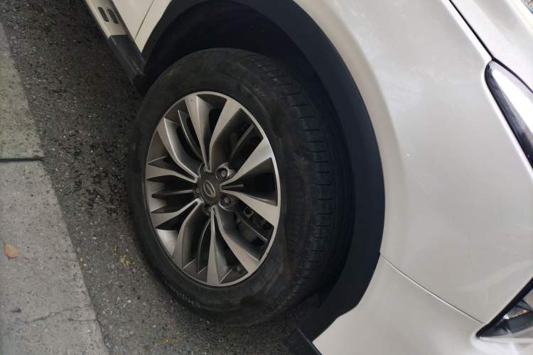 Used GAC Trumpchi GS8 2017 320T Two-Wheel Drive Luxury Smart Connectivity Version (7 Seats)