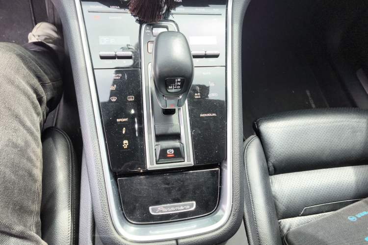 Used Porsche Panamera 2017 Panamera 3.0T Gear Lever