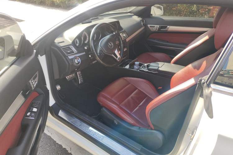 Used Mercedes-Benz E-Class 2014 E 260 Coupe Driver Seat