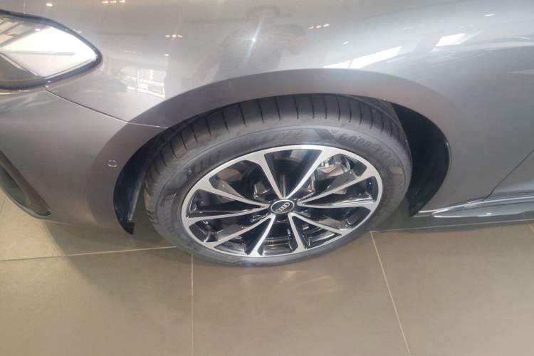 Used Audi A5L 2026 2.0T Sport Left Front Wheel Hub