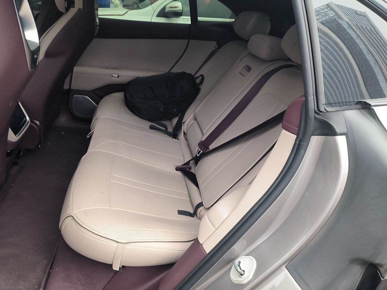Xiaomi Auto YU7 2025 Ultra-Long Range Rear-Wheel Drive Version — снимка 17