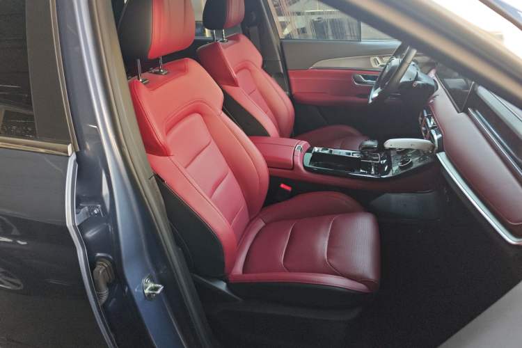 Used JETOUR X70 PLUS 2021 1.6T DCT Pro 5-Seater