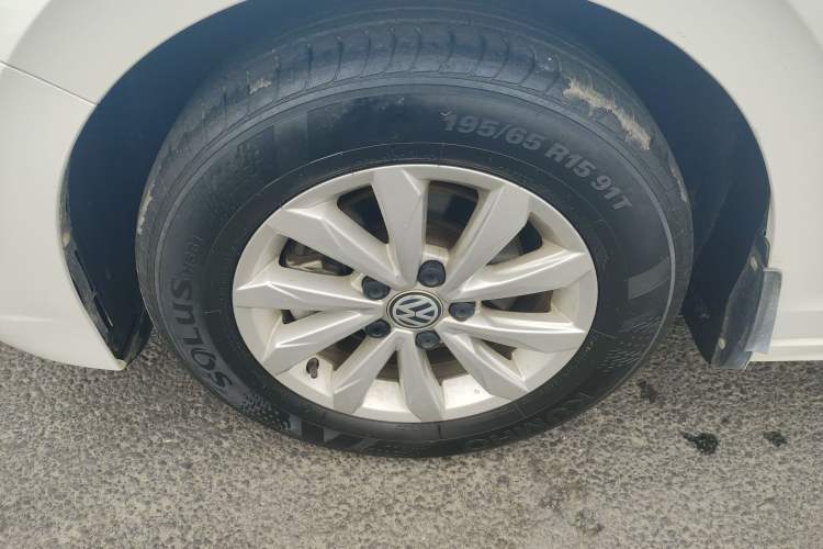 Used Volkswagen Bora 2020 1.5L Automatic Fashion Edition Left Front Wheel Hub