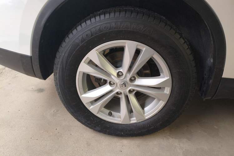 Used Renault Koleos 2017 2.0L Two-Wheel-Drive Leading Edition Right Rear Wheel Hub