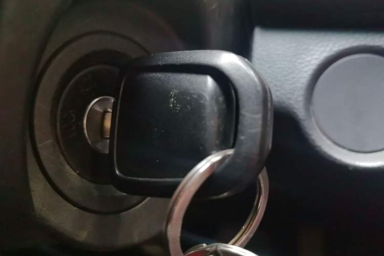 Used Baojun 310 2016 1.2L manual Comfort trim level
