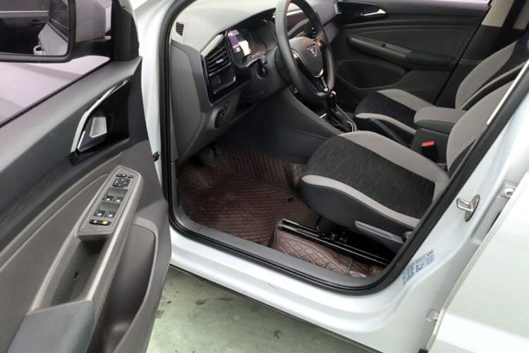 Used Jetta VS5 2020 280TSI Automatic "Thirty and Standing Tall" Edition
