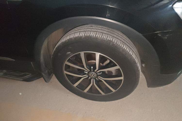 Used Volkswagen Tiguan L 2018 330TSI Automatic Two-Wheel Drive Luxury Edition