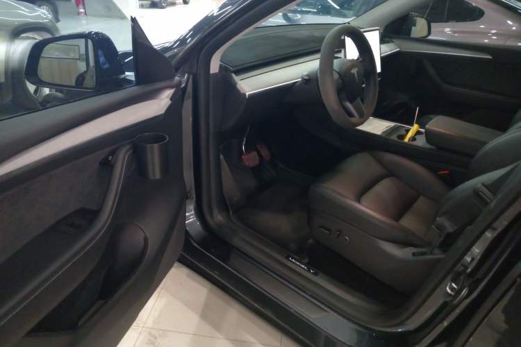 Used Tesla Model Y 2024 Rear-Wheel-Drive Version