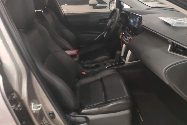 Used Toyota FRONTLANDER 2023 2.0L CVT Elite Edition
