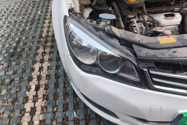 Used Roewe 350 2015 1.5L Manual Luxury Sunroof Edition