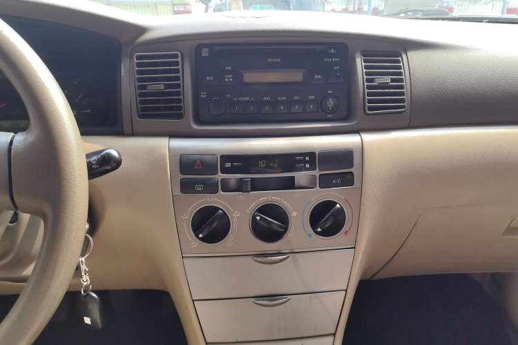 Used Toyota Corolla EX 2011 1.6L Manual Classic Edition Audio And AC Panel