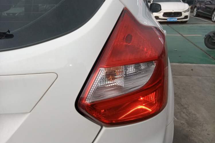 Used Ford Focus 2012 Hatchback 1.6L Automatic Fashion Edition