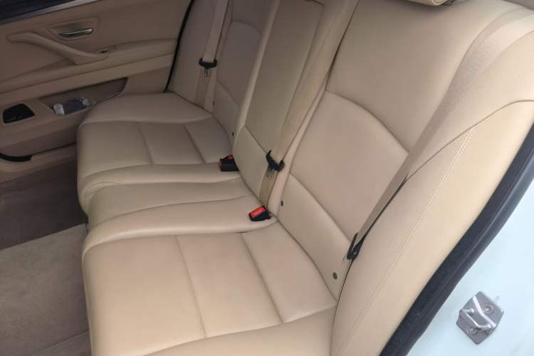 Used BMW 5 Series 2013 525Li Leading Model