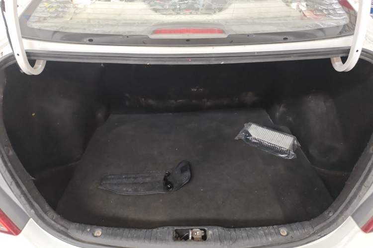 Used Hyundai Verna (older generation) 2014 1.4L Manual Smart GLS Trim