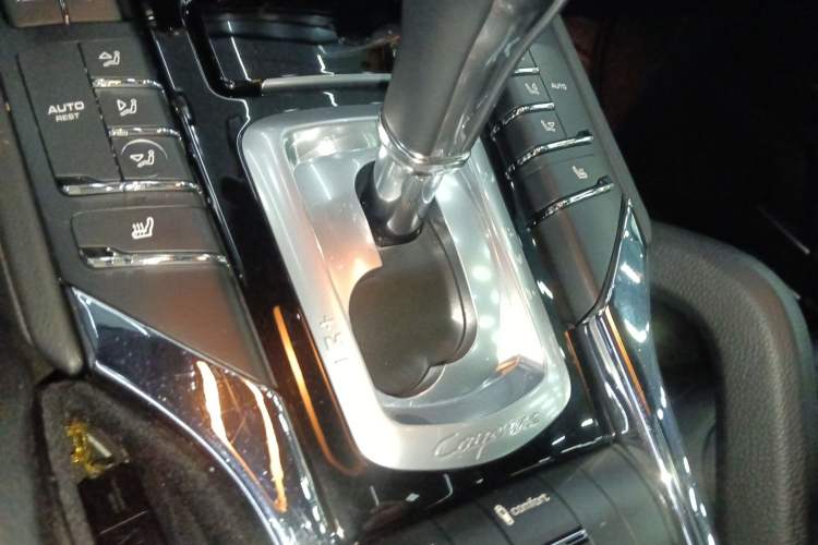 Used Porsche Cayenne 2016 Cayenne 3.0T Gear Lever