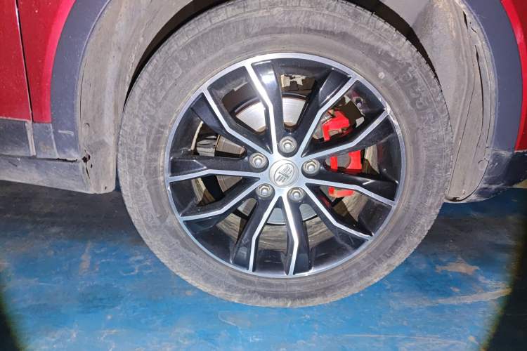 Used FAW Senya R7 2016 1.6L Manual Luxury Model
