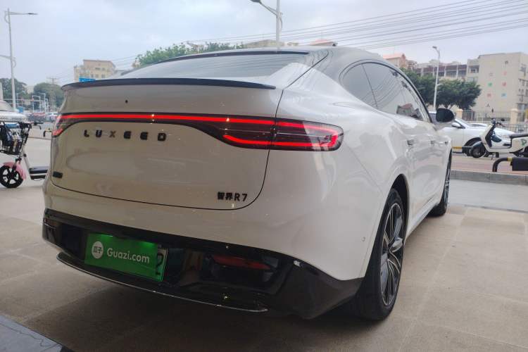 Used Hima Luxeed R7 2024 All-Electric 736 km Ultra
