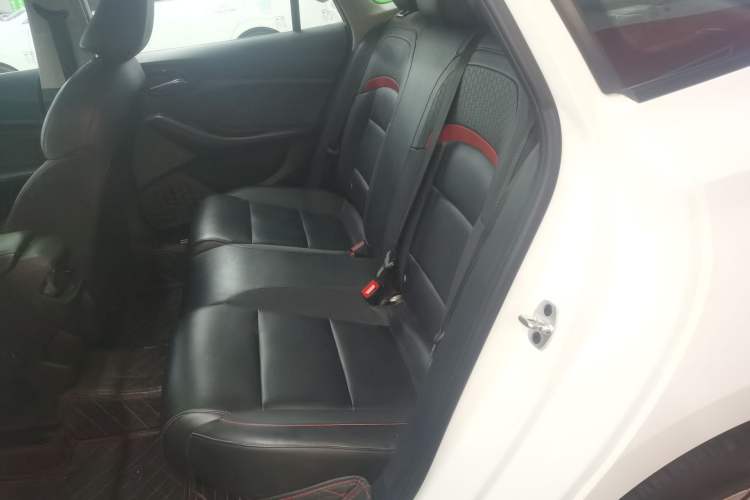 Used MG 5 2021 180 DVVT CVT Youth Luxury Edition
