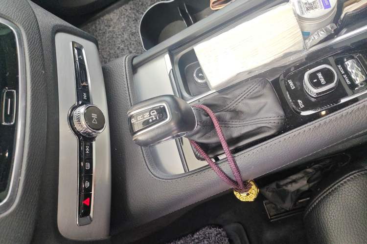 Used Volvo XC90 2015 T6 Zhiyi Edition 7-Seater
