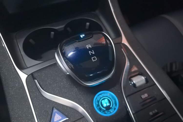 Used BYD Qin PLUS 2021 DM-i 55KM Flagship Model Gear Lever