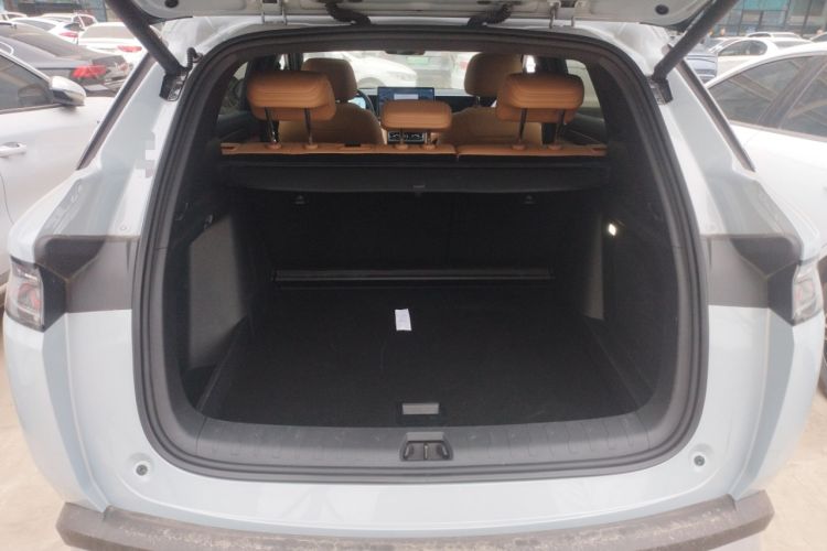 Used BYD Song L DM-i 2024 160 km Excellence Version Trunk