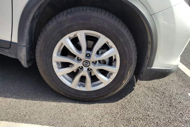 Used Nissan X-Trail 2019 2.0L CVT Comfort Edition 2WD Right Front Wheel Hub