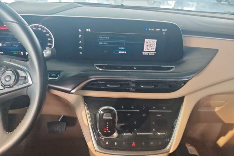 Used Buick GL8 2021 ES Landtrek 653T Luxury Model