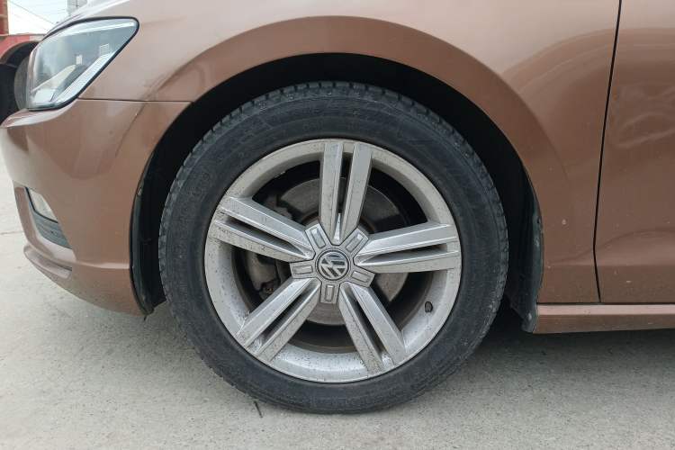 Used Volkswagen Lamando 2015 330TSI DSG Comfort Edition
