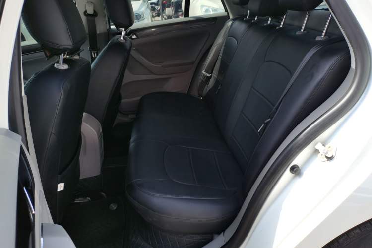 Used Volkswagen Bora 2014 1.6L Automatic Fashion Model Left Rear Seat