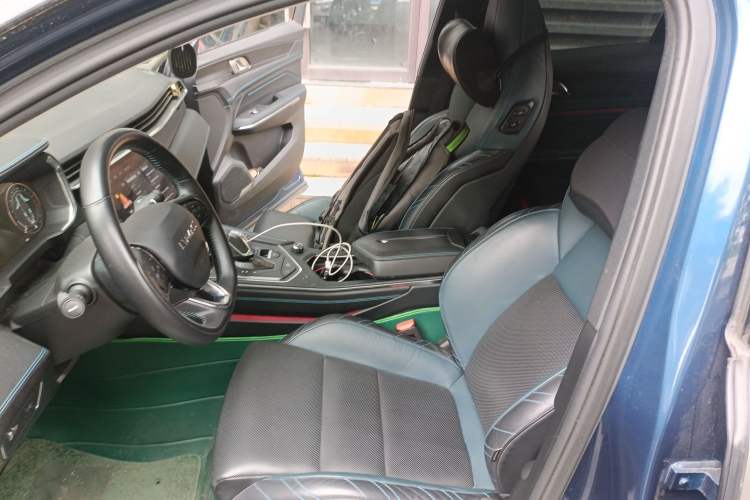 Used Lynk & Co 05 2022 2.0T Two-Wheel Drive Shine Halo Left Front Seat