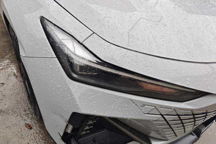 Used CHANGAN UNI-V 2022 1.5T Prestige Version Right Front Headlight