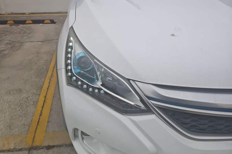 Used BYD Song New Energy 2017 Song DM 1.5TID All-Wheel Drive Luxury Model
